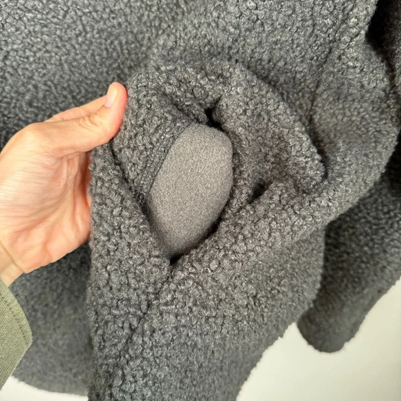 Lands’ End Gray Contrast Ribbed Exaggerated Collar Quarter Zip Teddy Pullover - Picture 5 of 9